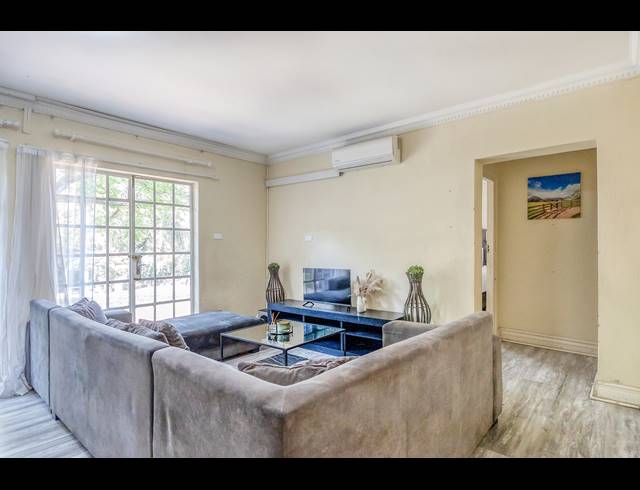 2 BEDROOM APARTMENT RENTED IN RIVONIA